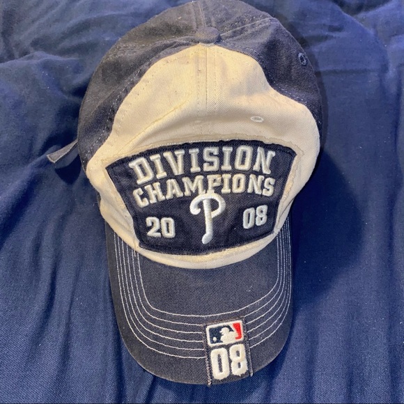 08 Phillies Division Champion Hat - Picture 1 of 6